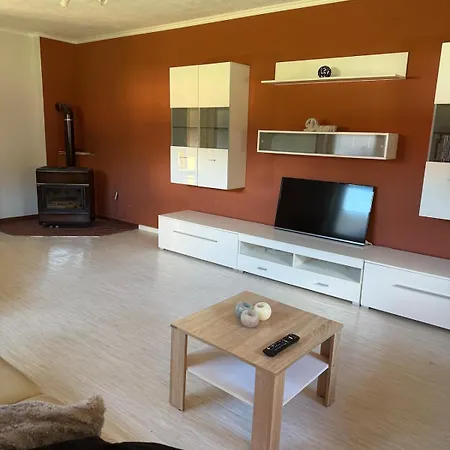 Am Waldrand In Ruhiger Umgebung Cunewalde