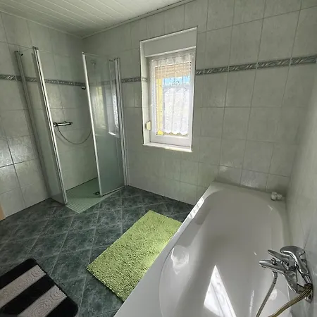 Am Waldrand In Ruhiger Umgebung Casa de Férias *