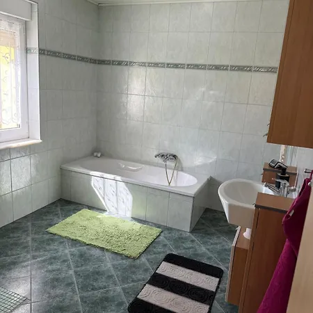 Dom wakacyjny Am Waldrand In Ruhiger Umgebung *