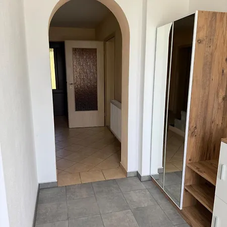 Am Waldrand In Ruhiger Umgebung Casa de Férias